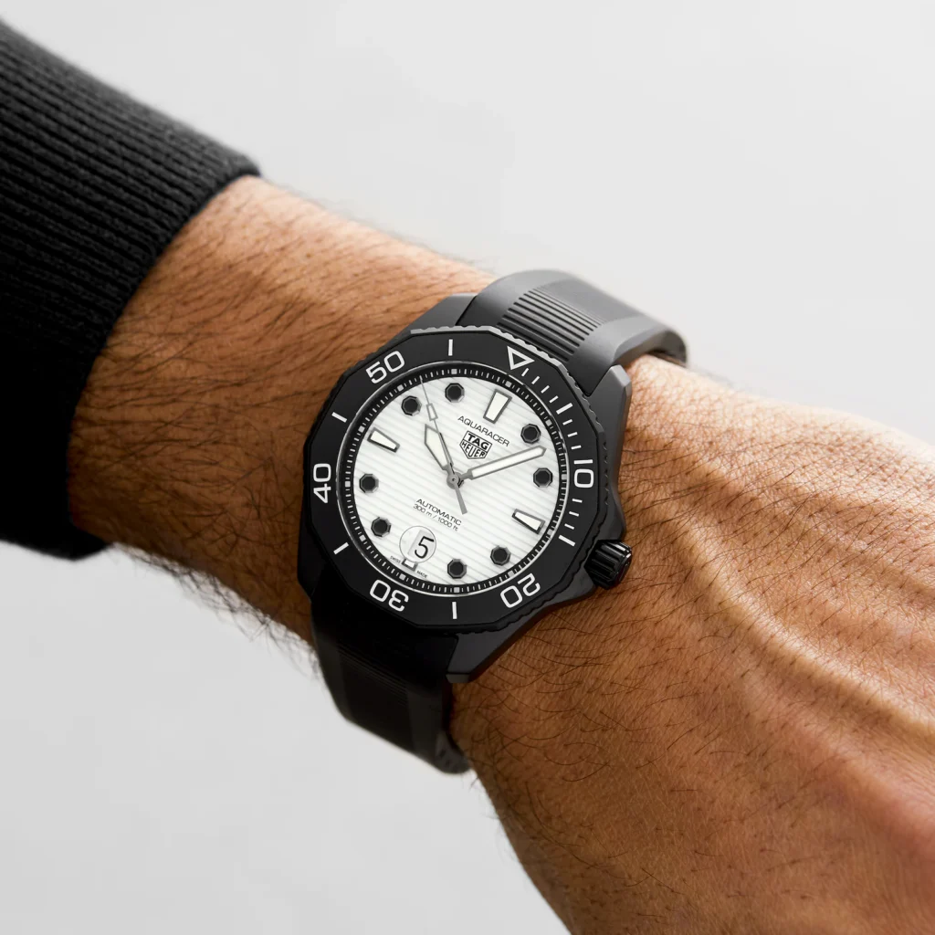 TAG Heuer Night Diver Aquaracer Calibre 5 43mm Mens Watch WBP201D.FT6197