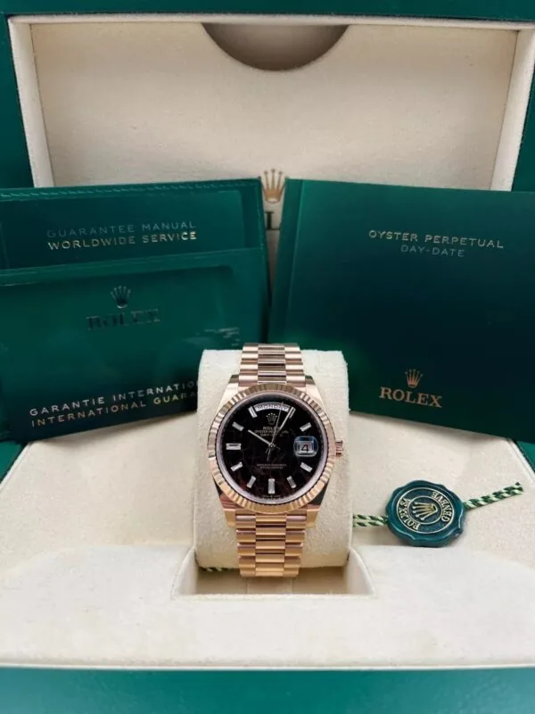 RLX Day-Date "President" 40mm Everose Eisenkiesel Diamond Baguette Dial - 228235