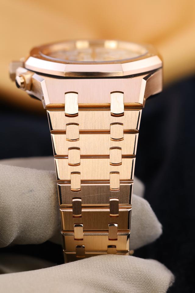 A&P ROYAL OAK Pink Gold Silver-Toned Dial CHRONOGRAPH 41mm