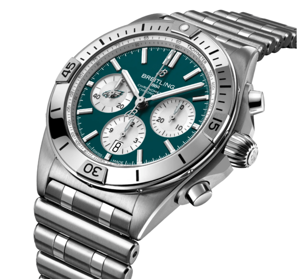 Breitling Chronomat B01 42 NFL Philadelphia Eagles Edition AB01342B1L4A1