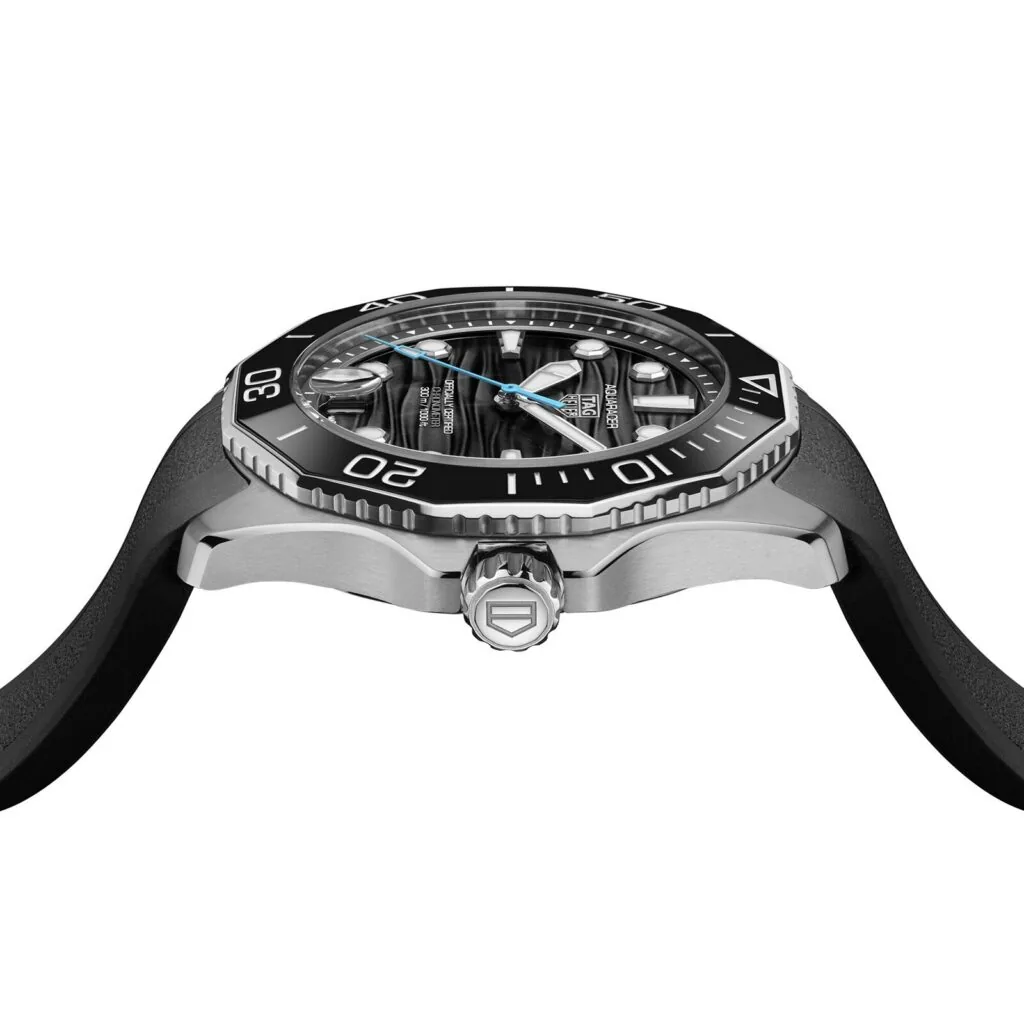 TAG Heuer Aquaracer Professional 300 Date 42mm Mens Watch Black Rubber WBP5110.FT6257
