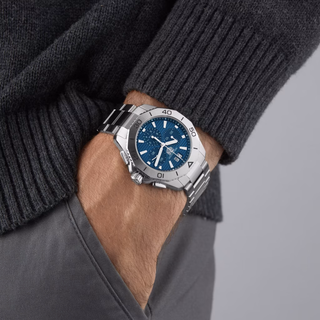 TAG Heuer Aquaracer Professional 200 Chronograph 40mm Mens Watch Blue CBP1113.BA0627