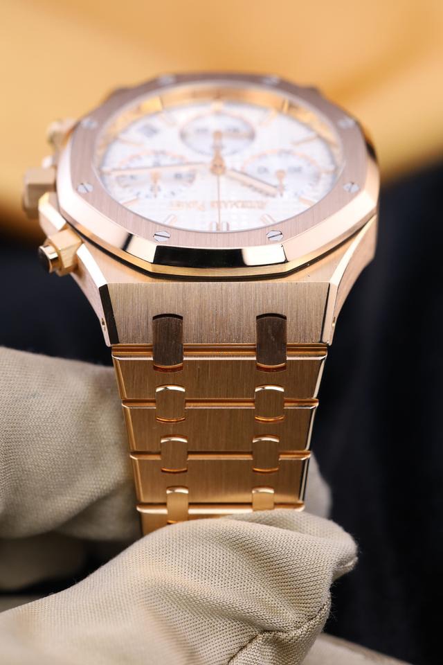 A&P ROYAL OAK Pink Gold Silver-Toned Dial CHRONOGRAPH 41mm