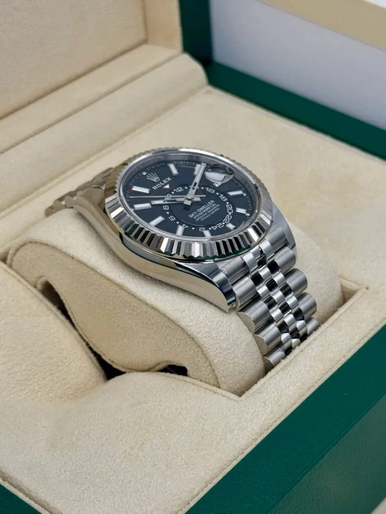 RLX Sky-Dweller 42mm 336934-0007/0008 Stainless Steel Black Dial Oyster
