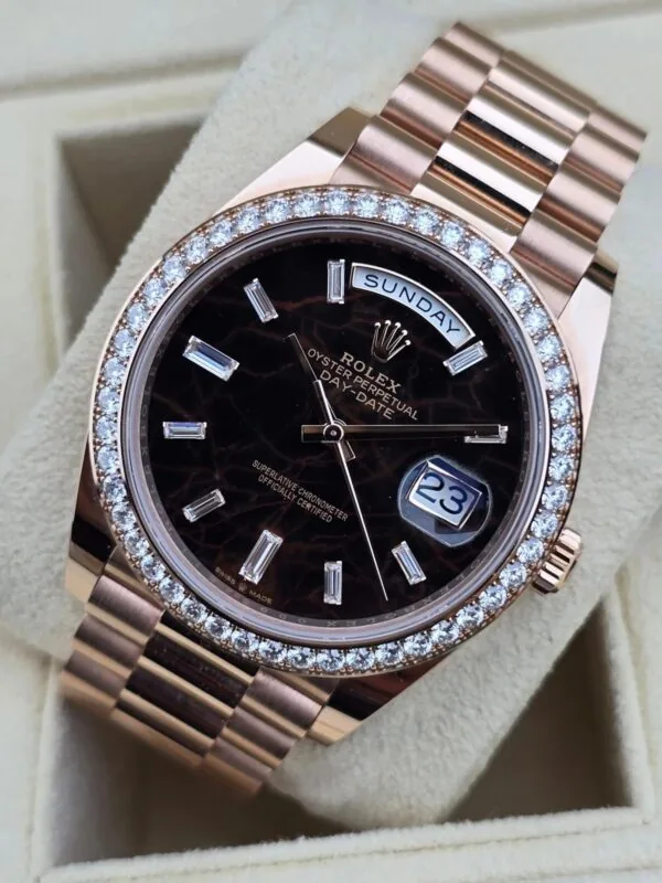 RLX Day-Date 40mm Eisenkiesel / Diamonds Dial 228345rbr-0016