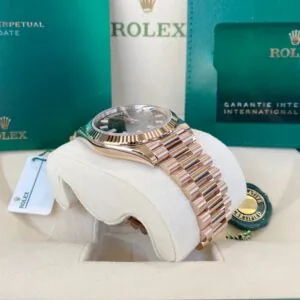 RLX Day-Date "President" 40mm Everose Eisenkiesel Diamond Baguette Dial - 228235