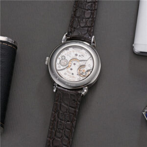Vacheron Constantin Historiques Triple Calendrier 1942 Ref. # 3110V/000A-B425