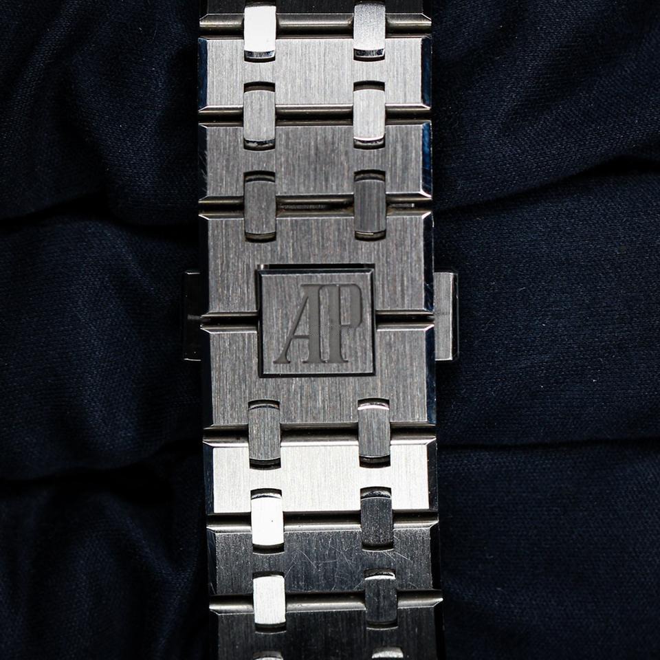 A&P ROYAL OAK Silver-Toned Dial CHRONOGRAPH 41mm
