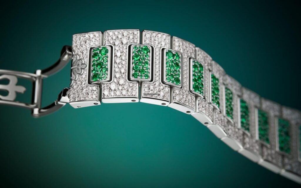 Emerald Bezel 5711 Replica