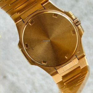 Patek Philippe Nautilus 7011/1R-010 Replica