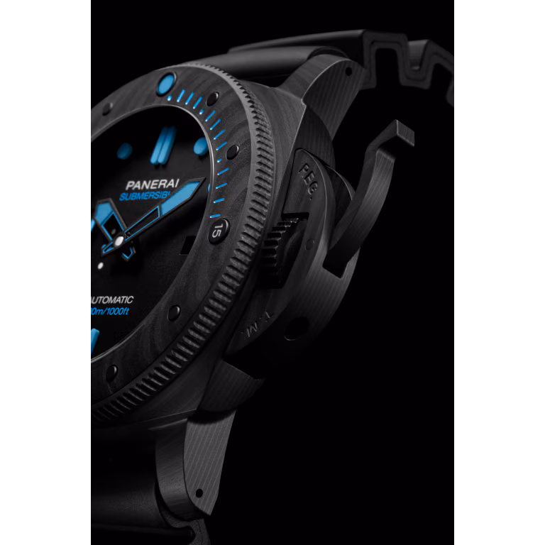 Panerai Submersible Carbotech™ 47mm PAM02616