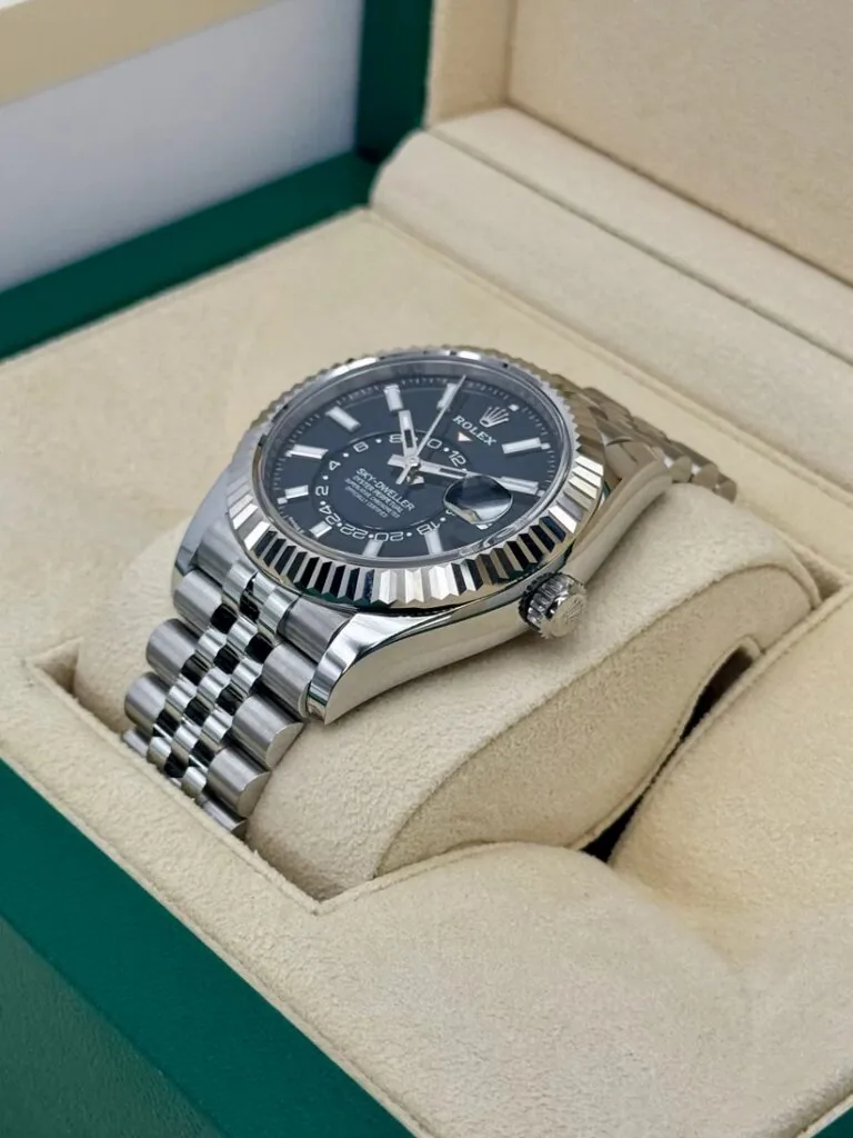 RLX Sky-Dweller 42mm 336934-0007/0008 Stainless Steel Black Dial Oyster