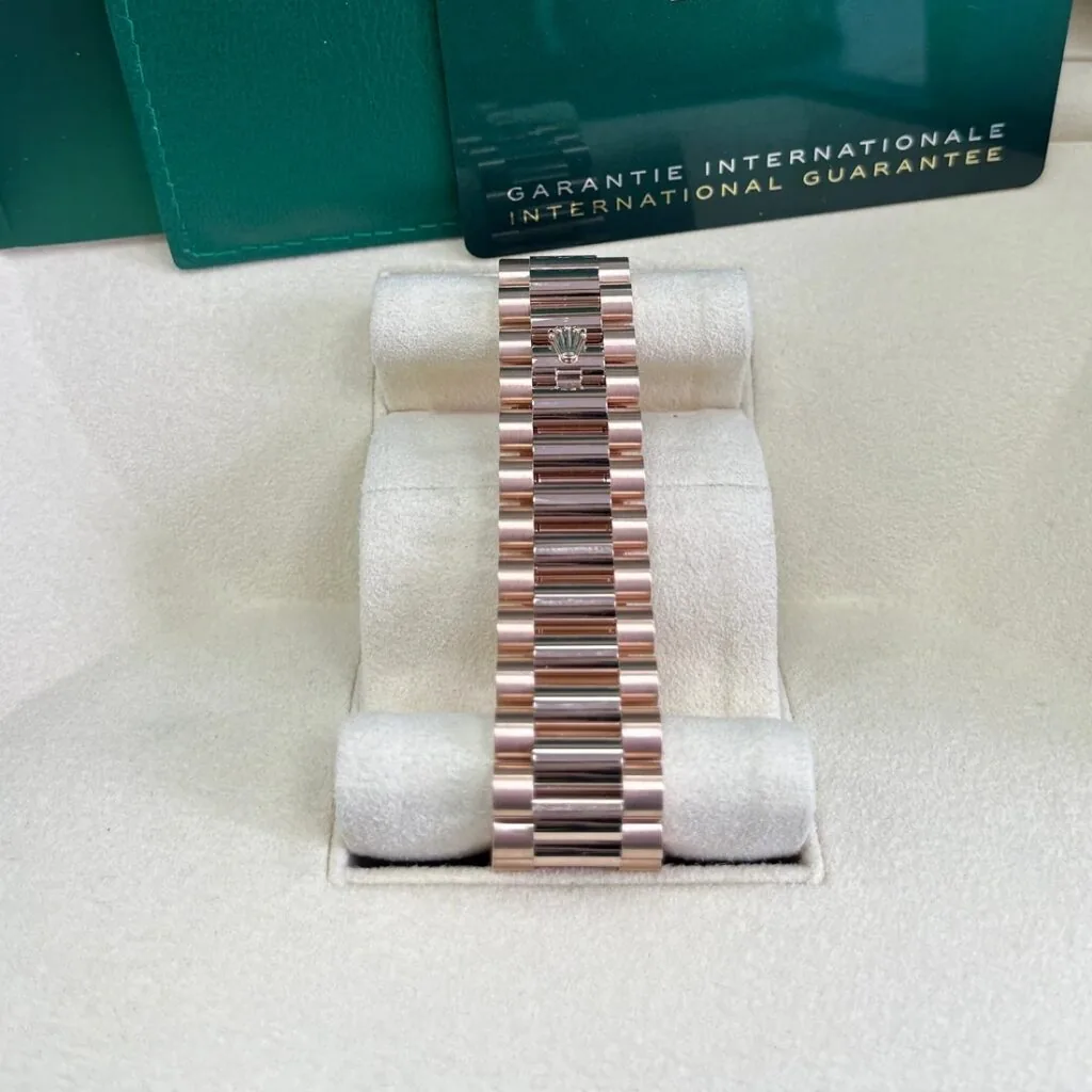 RLX Day-Date "President" 40mm Everose Gold Sundust Diamond Baguette Dial - 228235