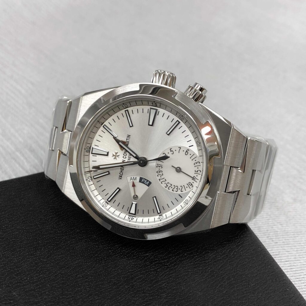 Vacheron Constantin Overseas Dual Time Ref. # 7900V/110A-B333