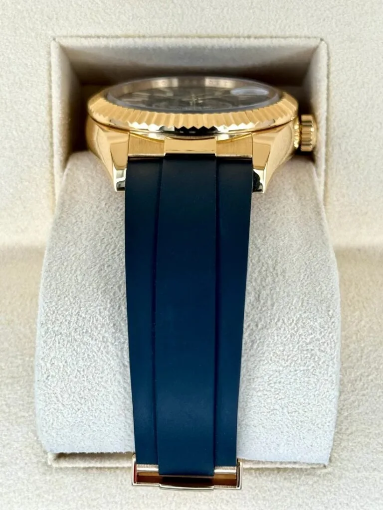 RLX Sky-Dweller 42mm Yellow Gold Black Dial Oysterflex - 336238