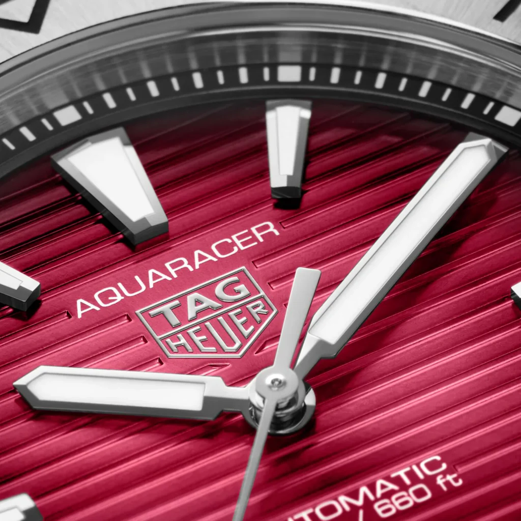 TAG Heuer Aquaracer Professional 200 40mm Mens Watch Red WBP2114.BA0627