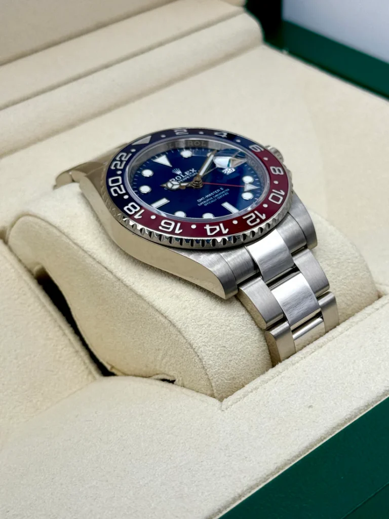 RLX GMT-Master II 40mm 126719BLRO