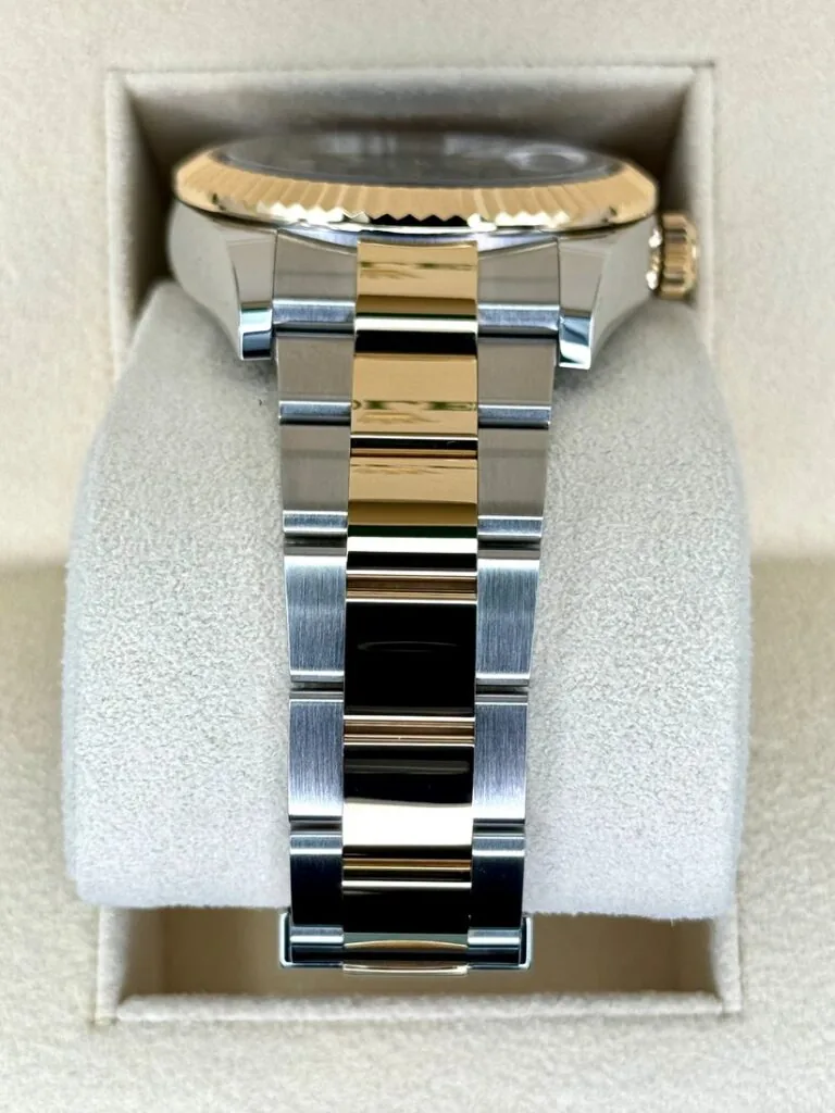 RLX Sky-Dweller 42mm 336933-0003/0004 Two-Tone Yellow Gold Black Dial Jubilee
