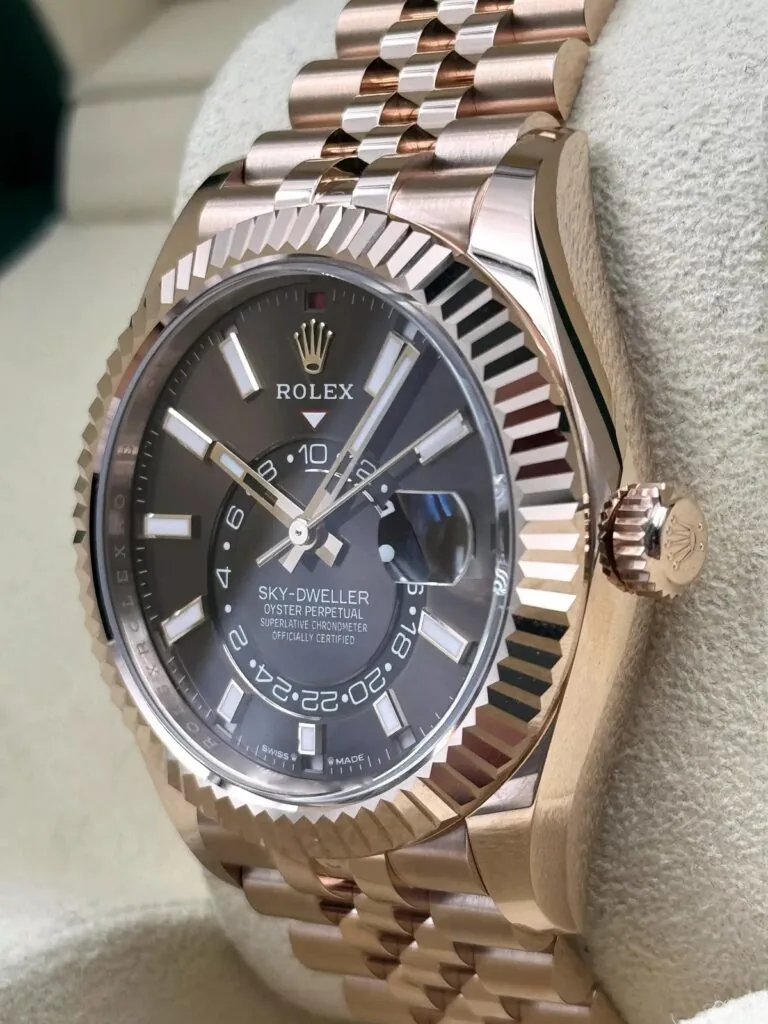 RLX Sky-Dweller 42mm 336935-0004/0008 Rose Gold Rhodium Dial Oyster