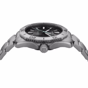TAG Heuer Aquaracer Professional 200 Solargraph 40mm Mens Watch Titanium WBP1180.BF0000