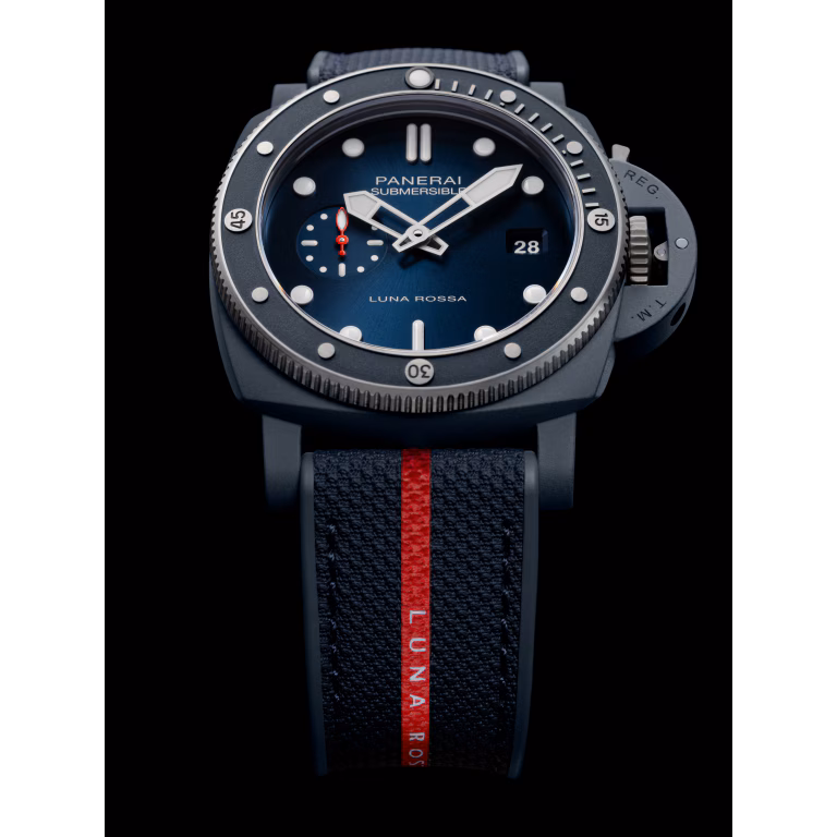 Panerai Submersible QuarantaQuattro Luna Rossa Ti-Ceramitech™ 44mm PAM01466