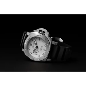 Panerai Submersible 42mm PAM01590