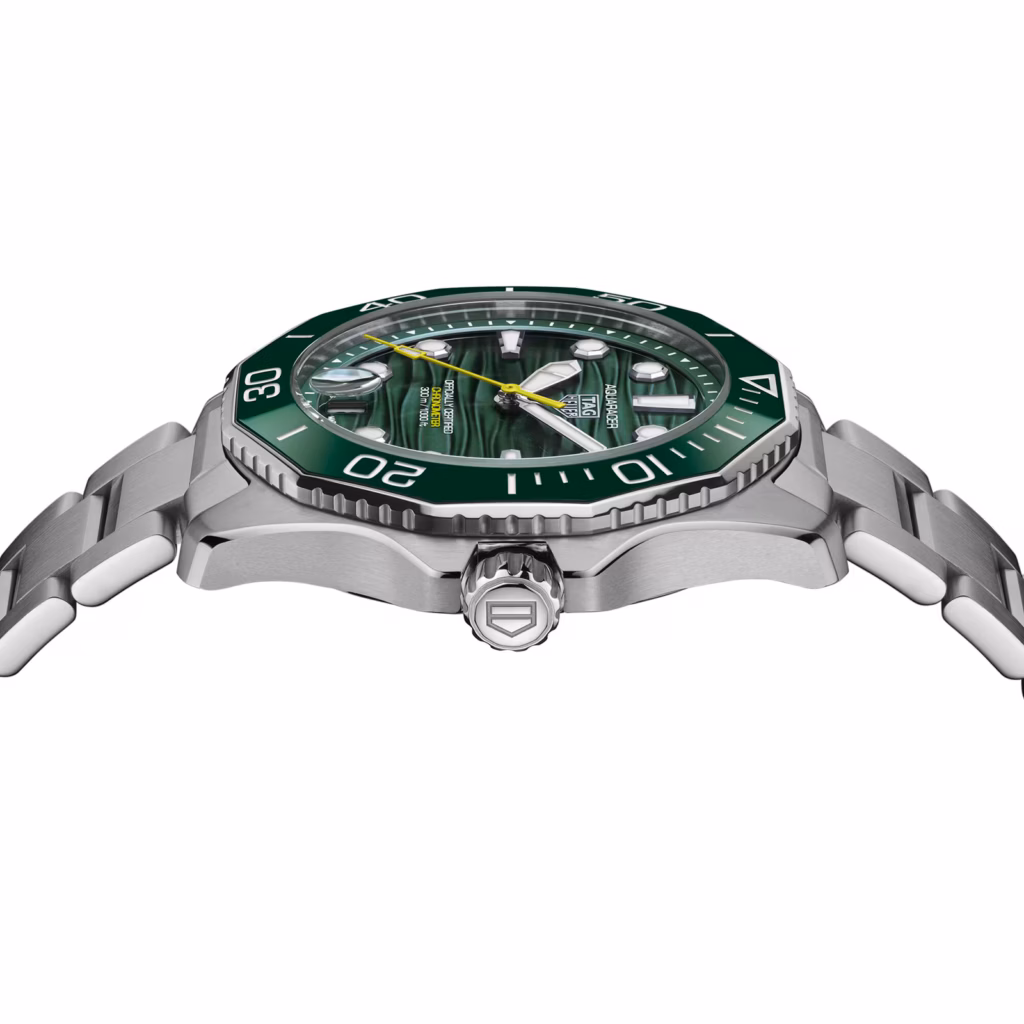 TAG Heuer Aquaracer Professional 300 Date 42mm Mens Watch Green WBP5116.BA0013