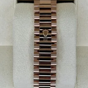 RLX Day-Date "President" 40mm Everose Gold Mother of Pearl Diamond Baguette Dial - 228235