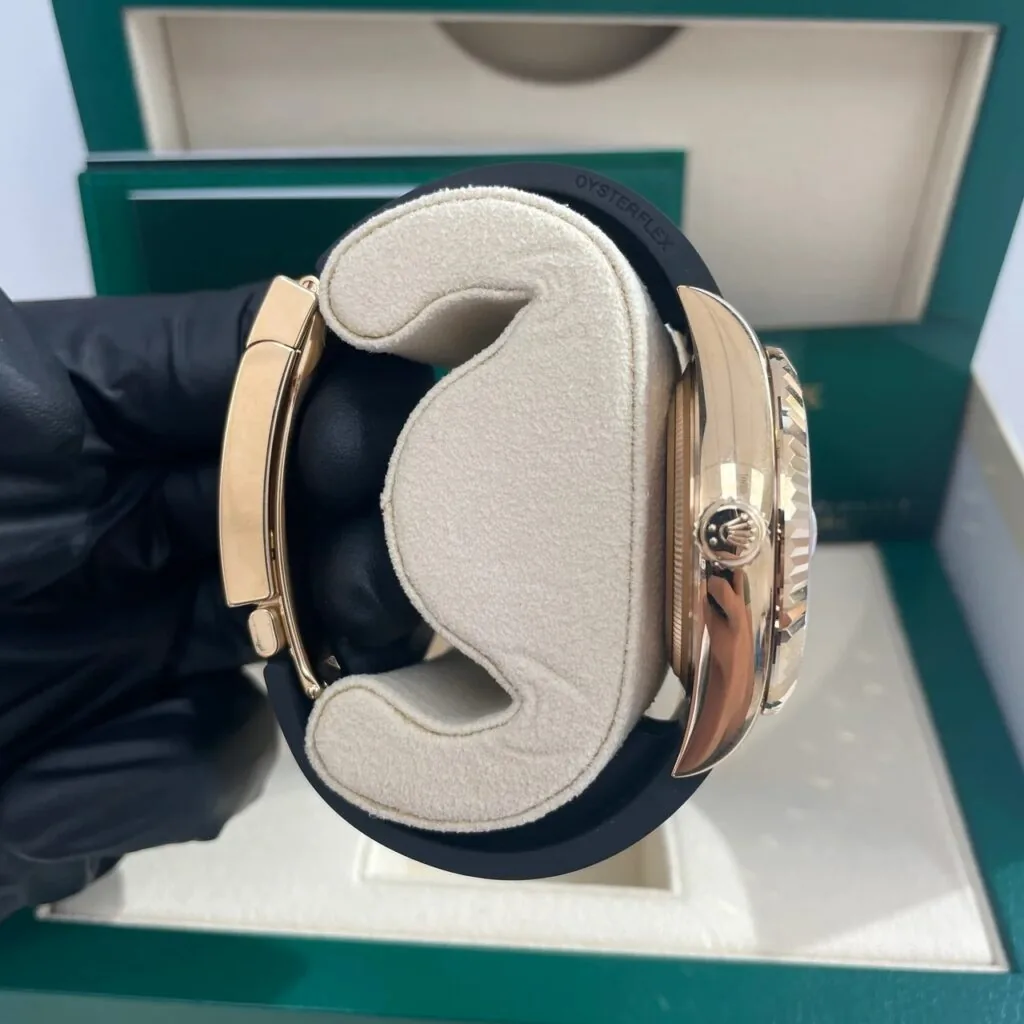 RLX Sky-Dweller 42mm Yellow Gold White Dial Oysterflex - 336238