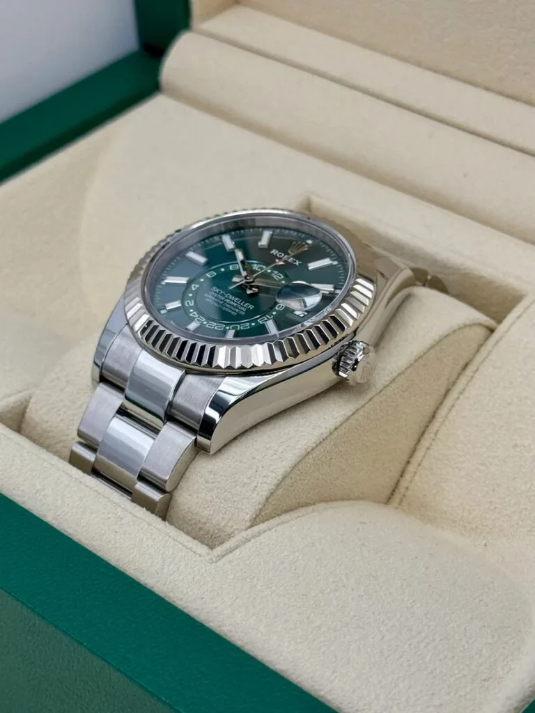 RLX Sky-Dweller 42mm 336934-0001/0002 Stainless Steel Green Dial Oyster