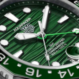 TAG Heuer Aquaracer Professional 300 GMT 42mm Mens Watch Green WBP5115.BA0013