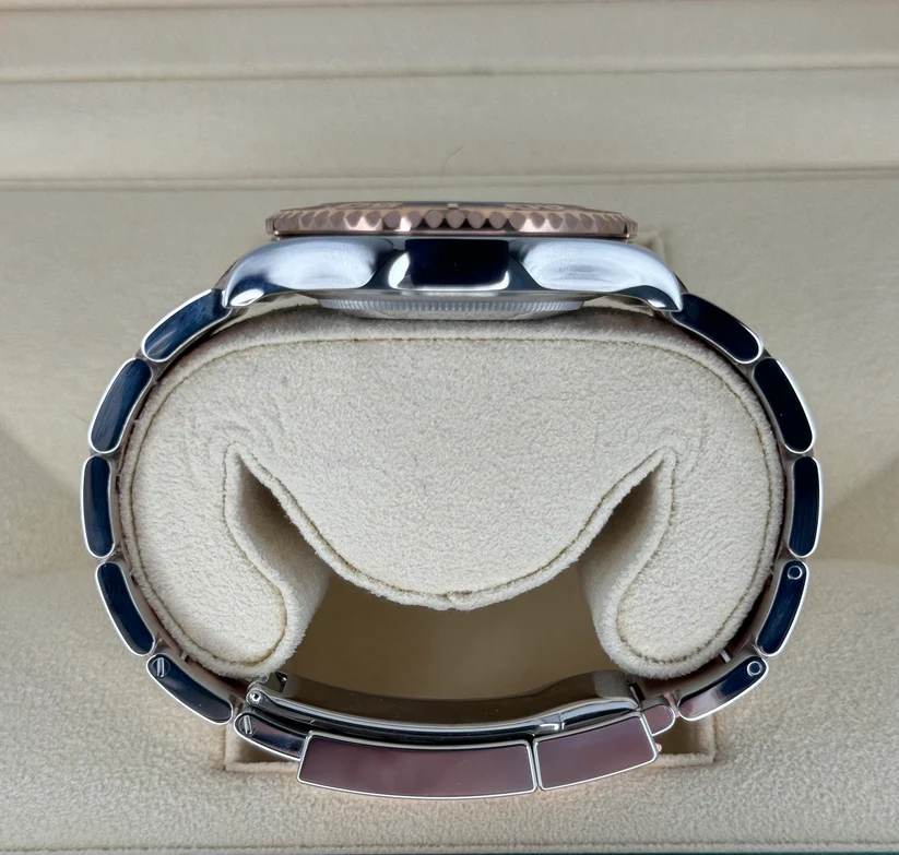 RLX Yacht-Master 37mm Steel and Everose Gold Watch - Black Dial - Oyster Bracelet 268621