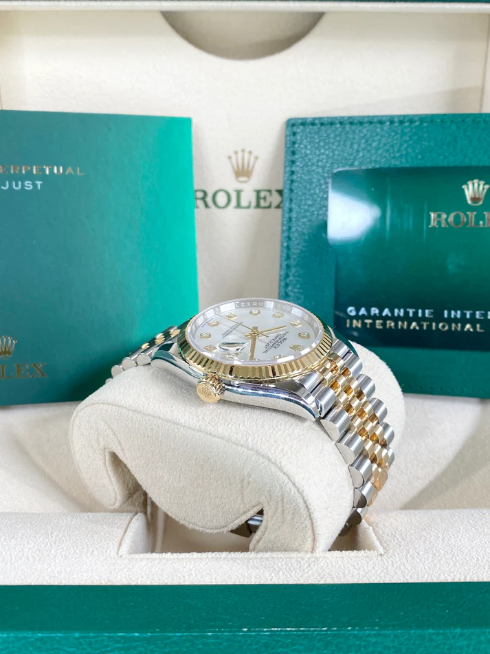 RLX Datejust 36mm 126233 MOP Diamond Dial Jubilee Two-Tone Bracelet Watch