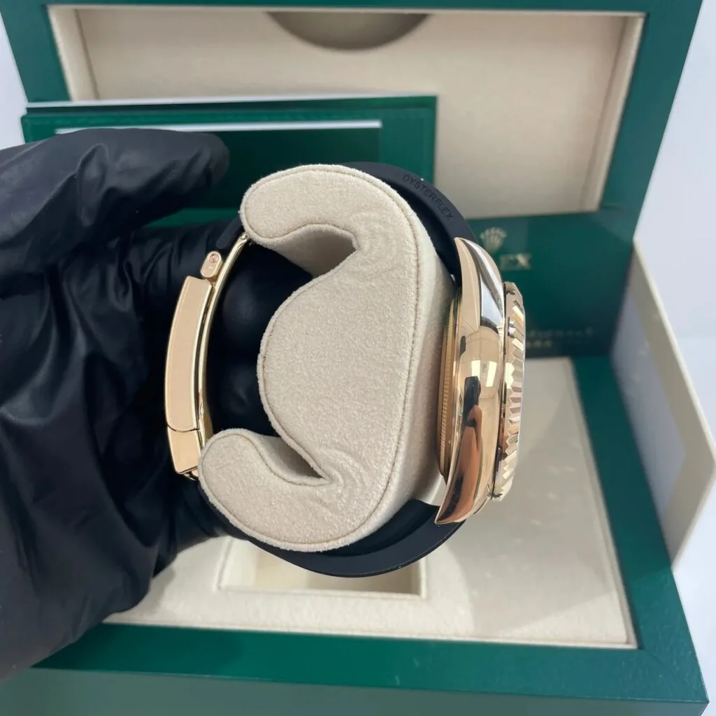 RLX Sky-Dweller 42mm Yellow Gold White Dial Oysterflex - 336238