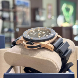 Panerai Submersible QuarantaQuattro Goldtech™ OroCarbo 44mm PAM02070