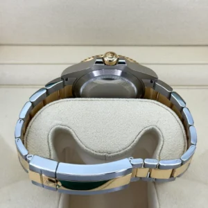 Rolex Submariner 40mm 116613LB