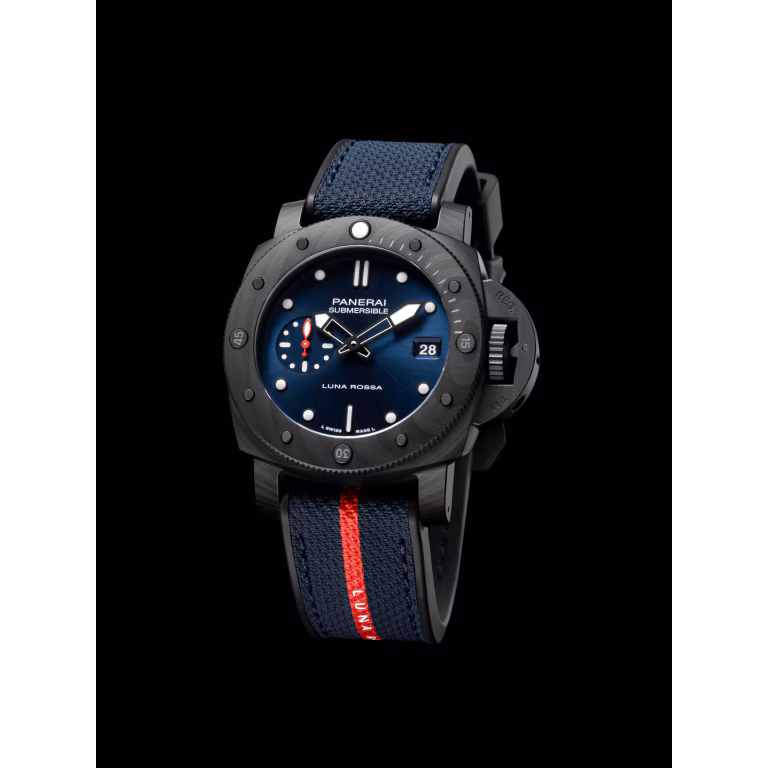 Panerai Submersible Luna Rossa Carbotech™ 42mm PAM01563
