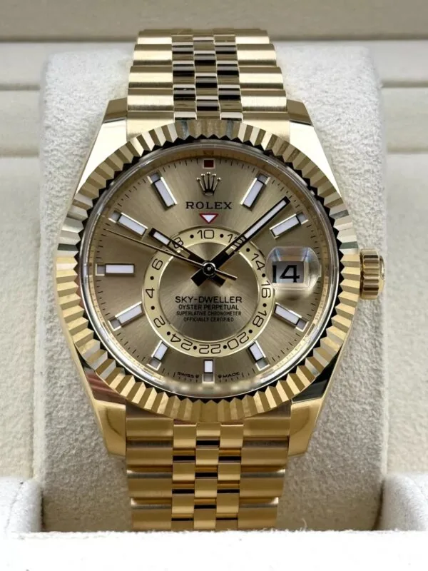 RLX Sky-Dweller 42mm 336938-0001/0004 Yellow Gold Champagne Dial Jubilee