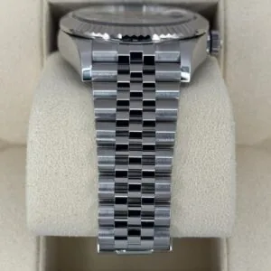 RLX Sky-Dweller 42mm 336934-0005/0006 Stainless Steel Blue Dial Jubilee
