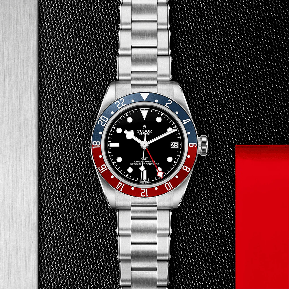 TUDOR Black Bay GMT 41mm Black Dial Automatic Men's Bracelet Watch M79830RB-0001