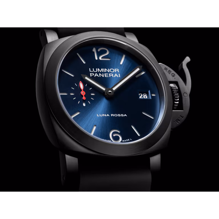 Panerai Luminor Quaranta Steel DLC Luna Rossa 40mm PAM01408