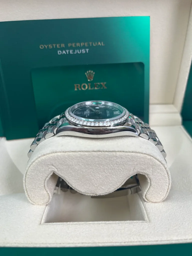 RLX Datejust 36mm 126284 Aubergine Dial Jubilee Bracelet