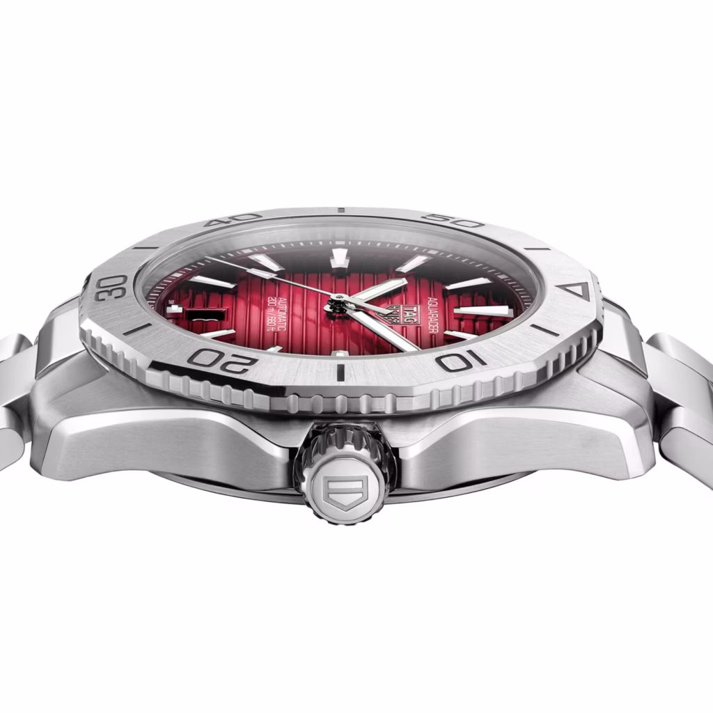 TAG Heuer Aquaracer Professional 200 40mm Mens Watch Red WBP2114.BA0627