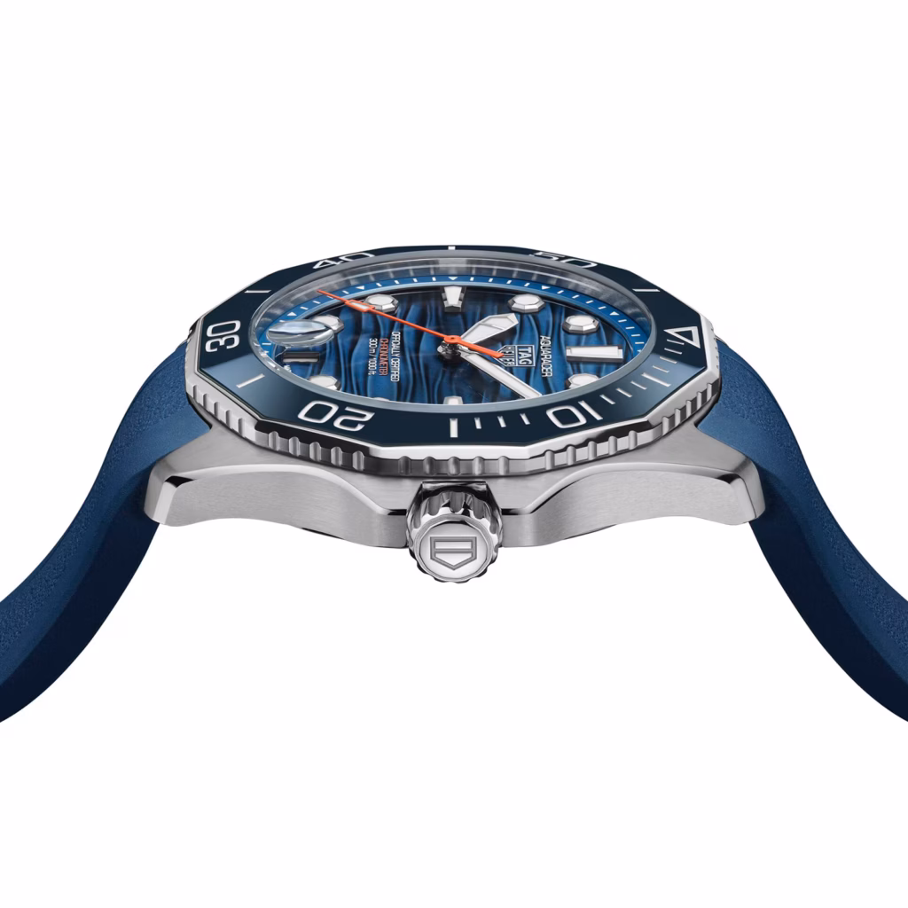 TAG Heuer Aquaracer Professional 300 Date 42mm Mens Watch Blue Rubber WBP5111.FT6259