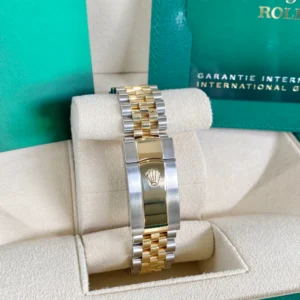 RLX Datejust 36mm 126233 MOP Diamond Dial Jubilee Two-Tone Bracelet Watch