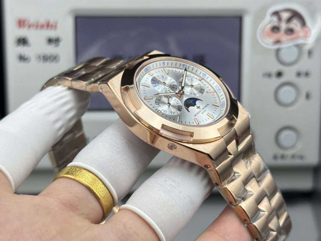 Vacheron Constantin Overseas Perpetual Calendar Ultra-Thin Ref. # 4300V/120R-B064