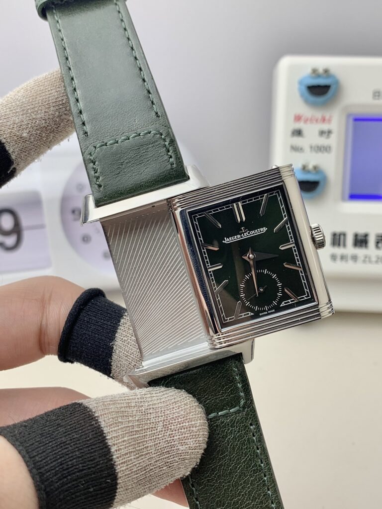 Jaeger-LeCoultre Reverso Tribute Small Seconds Q3978430 45.6x27.4MM Replica JL021