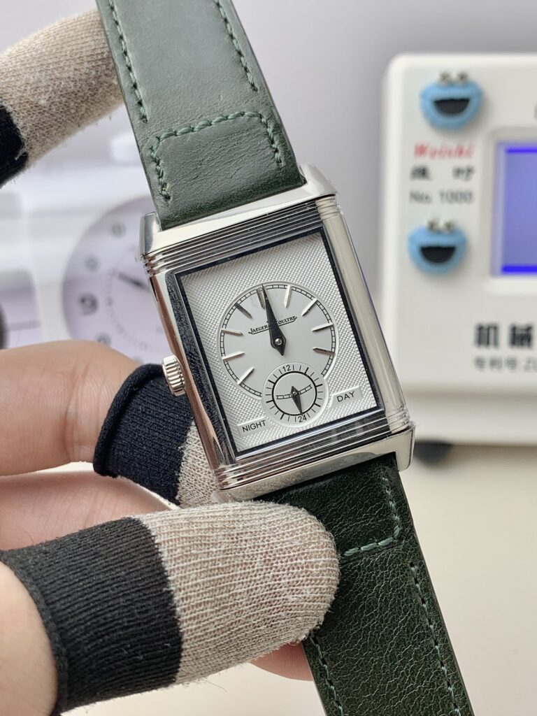 Jaeger-LeCoultre Reverso Tribute Small Seconds Q3978430 45.6x27.4MM Replica JL021