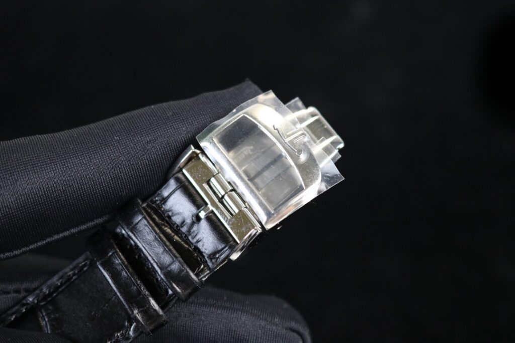 Jaeger-LeCoultre Master Ultra Thin Réserve de Marche Q1378420 39MM Replica JL011