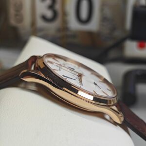 Jaeger-LeCoultre Master Ultra Thin Réserve de Marche Q1372520 39MM Replica JL009